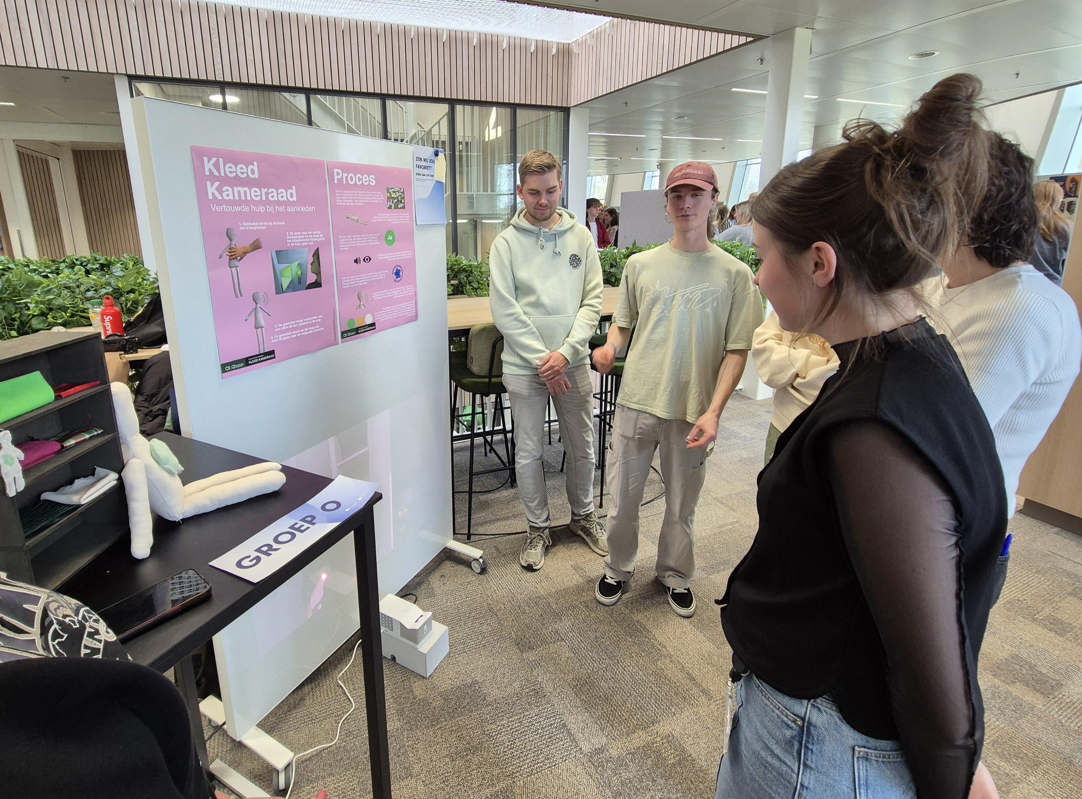 Kleedkameraad expositie